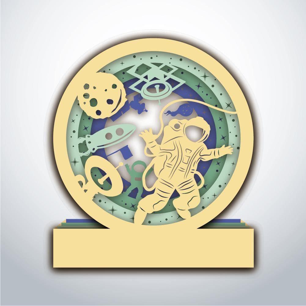 Astronaut - Paper Circle File - Cricut File - 16x18cm - LightBoxGoodMan - LightboxGoodman